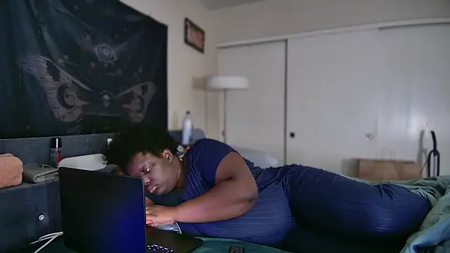 Snapshot of Yagurl__west chatting on January 27, 2025, 4:22 pm Yagurl west online show from January 27, 2025, 4:22 pm