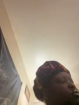 Snapshot of Yagurl__west chatting on March 14, 2025, 12:32 am Yagurl west online show from March 14, 2025, 12:32 am