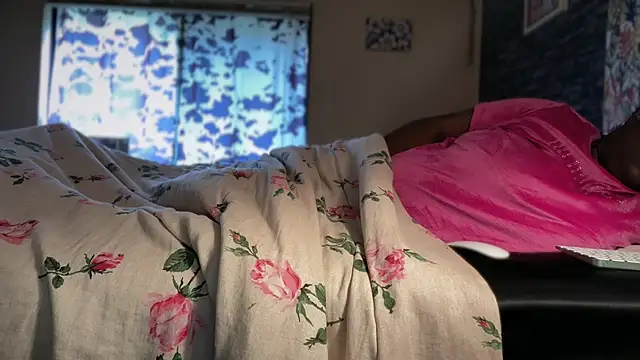 Yagurl  west online show from January 6, 2026, 6:22 pm