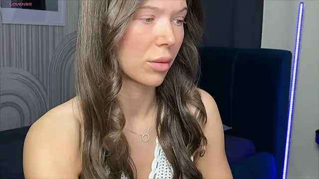 viviann evans online show from March 20, 2025, 1:02 am