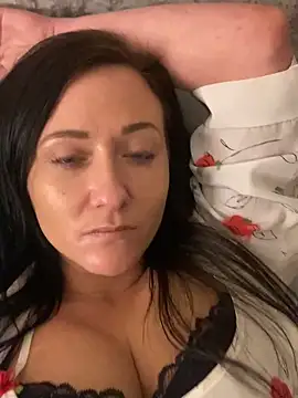 Snapshot of sexyserenity22 chatting on February 18, 2026, 2:29 am sexyserenity22 online show from February 18, 2026, 2:29 am