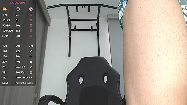 russthiago online show from March 21, 2025, 12:28 pm