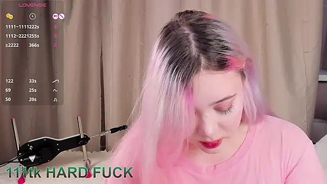 Snapshot of __KawaiiYuki__ chatting on January 3, 2025, 8:43 am   KawaiiYuki   online show from January 3, 2025, 8:43 am