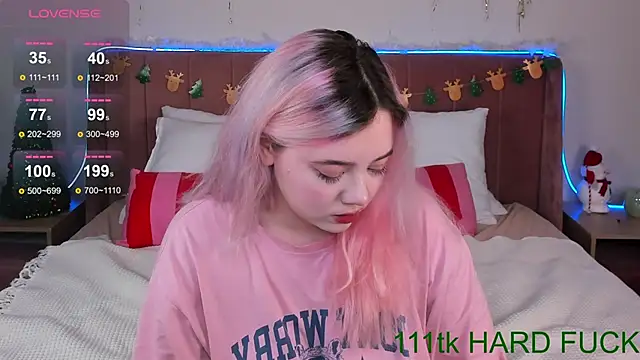 Snapshot of __KawaiiYuki__ chatting on January 4, 2025, 9:21 am   KawaiiYuki   online show from January 4, 2025, 9:21 am