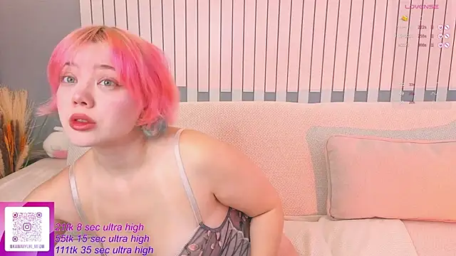 Snapshot of __KawaiiYuki__ chatting on October 10, 2025, 5:06 am   KawaiiYuki   online show from October 10, 2025, 5:06 am