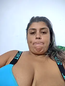 AlyDenalioficial online show from November 26, 2025, 3:46 pm