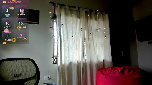 Snapshot of Rainbow_leia chatting on January 25, 2025, 6:46 pm Rainbow leia online show from January 25, 2025, 6:46 pm