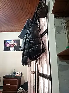 Peterking11 online show from December 2, 2025, 8:26 pm