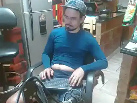 Dr Pocholate84 online show from January 12, 2025, 4:50 pm