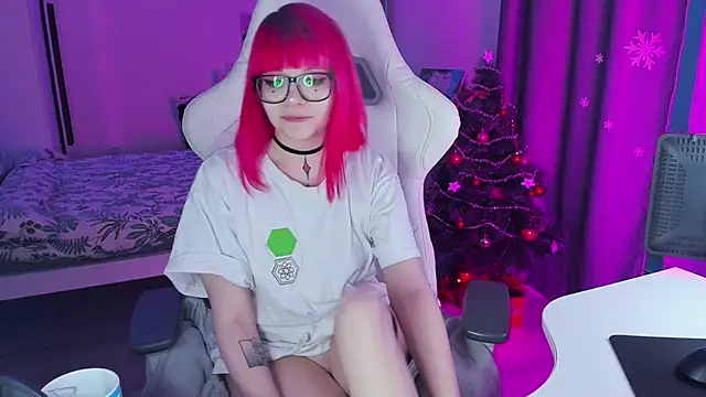 Yumi Youkai online show from December 16, 2024, 7:04 am