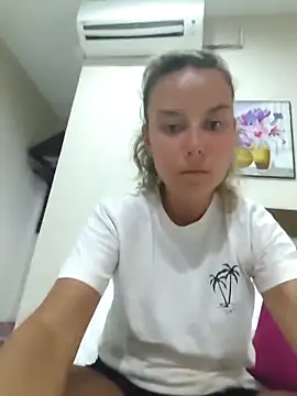 BabyNila online show from March 3, 2026, 7:47 am