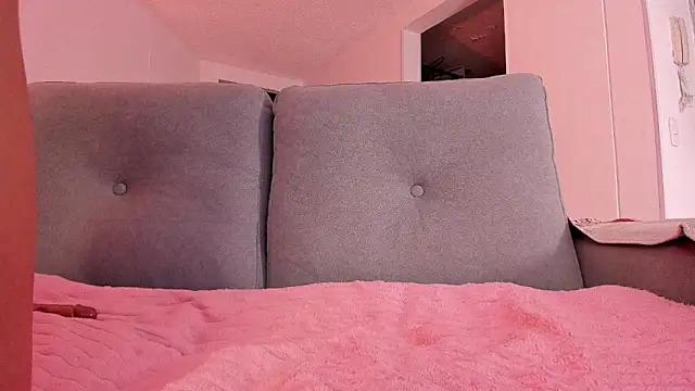 DAHLIA BROWNIE online show from December 10, 2024, 3:52 am