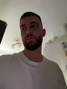 ElChapoGuzman95 online show from March 10, 2025, 3:20 pm