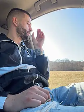 Snapshot of ElChapoGuzman95 chatting on March 13, 2026, 8:10 am ElChapoGuzman95 online show from March 13, 2026, 8:10 am