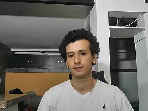 Snapshot of talktome4 chatting on February 2, 2026, 9:24 pm talktome4 online show from February 2, 2026, 9:24 pm