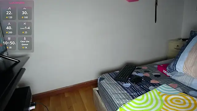 tiffany  pink online show from December 18, 2025, 8:59 pm