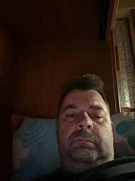 h4cAlex online show from November 5, 2025, 8:20 pm