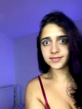 Alicia Ruiz online show from December 3, 2025, 5:55 pm