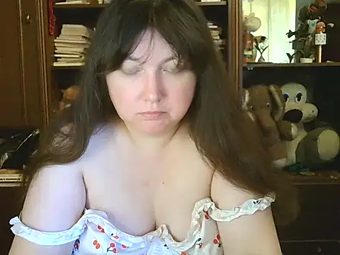 Snapshot of CarrieQPeach chatting on May 18, 2026, 12:00 pm CarrieQPeach online show from May 18, 2026, 12:00 pm
