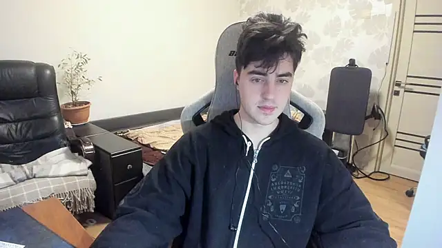 Knuckles17 online show from December 4, 2025, 11:08 am