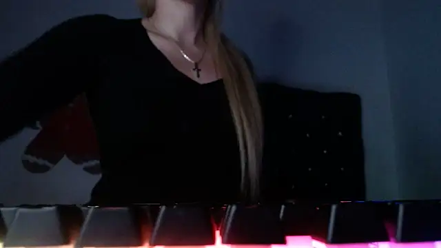 69liamilk69 online show from January 7, 2026, 5:10 am