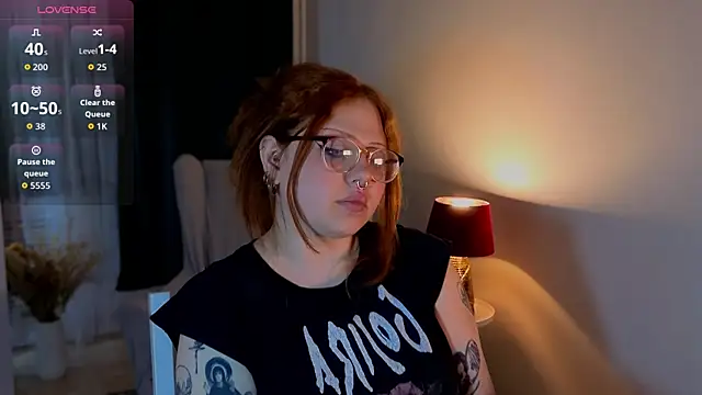 bitchofsun  online show from April 17, 2026, 7:28 pm