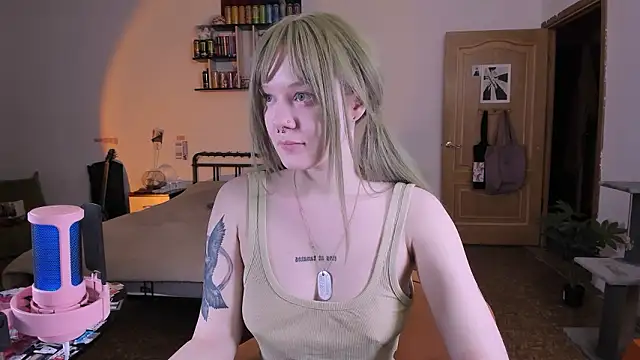 cyber whore  online show from March 7, 2026, 4:59 pm