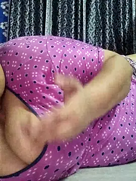 Snapshot of Seema_99 chatting on June 2, 2026, 9:11 am Seema 99 online show from June 2, 2026, 9:11 am
