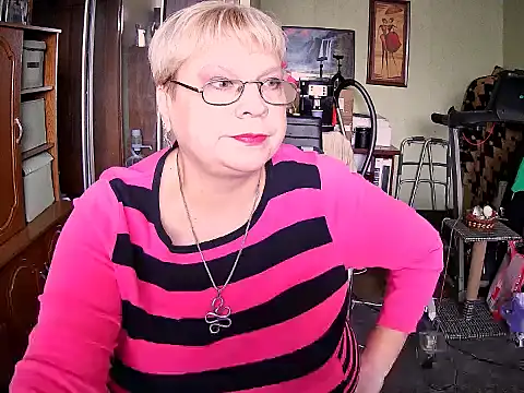 LOLA8888 online show from October 20, 2025, 11:32 am