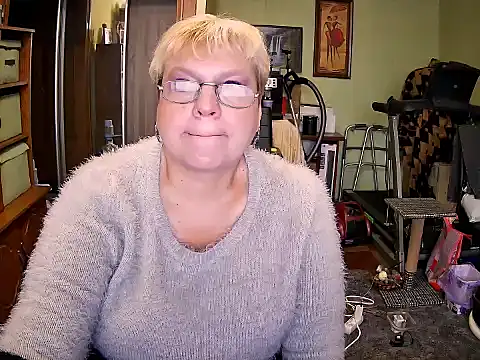 LOLA8888 online show from October 26, 2025, 12:00 pm