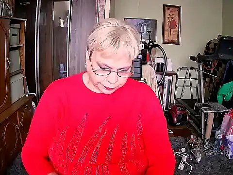 LOLA8888 online show from November 7, 2025, 11:10 am