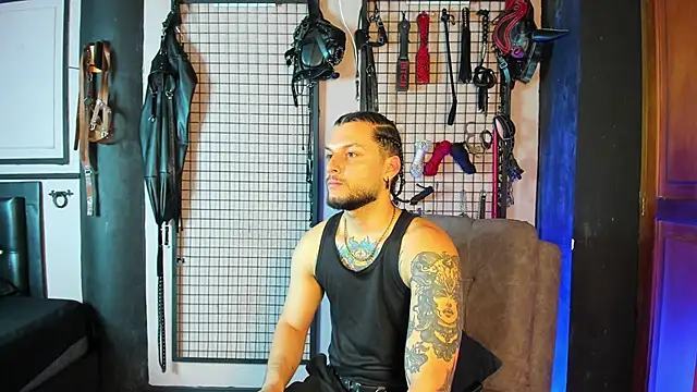 Twisted Fantasy online show from March 3, 2025, 12:16 pm