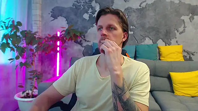 VikingChrisss online show from April 12, 2026, 10:31 am