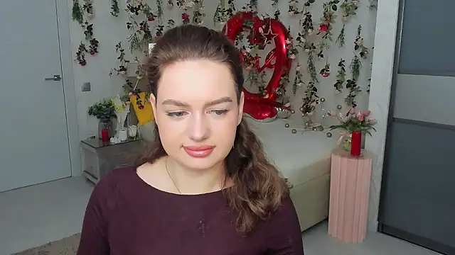 MiracleCurly online show from February 19, 2026, 4:03 pm