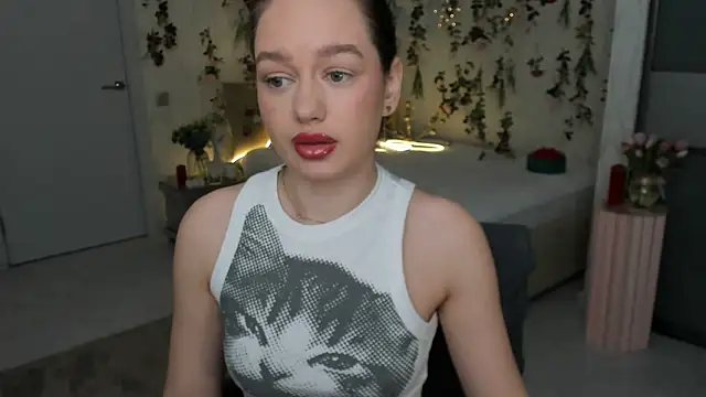 MiracleCurly online show from March 24, 2026, 6:02 pm