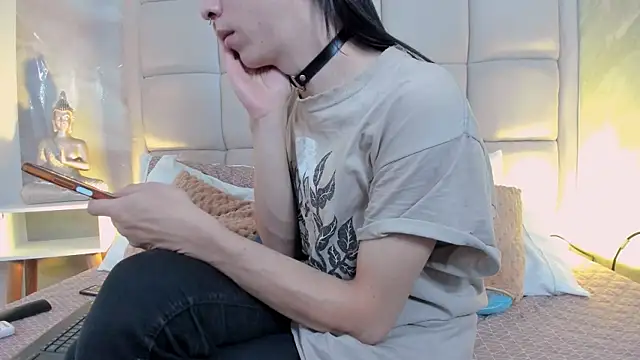 Hecatee 77 online show from September 23, 2025, 7:50 pm