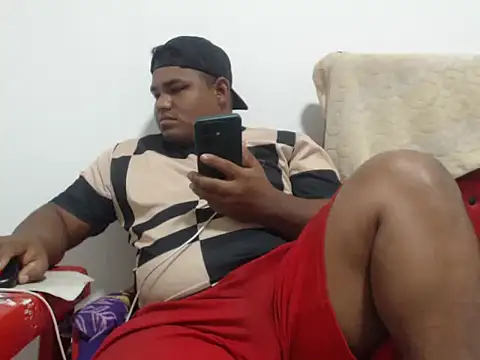 PONSE LATINO online show from October 13, 2025, 4:40 pm