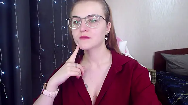 MissBrightShine online show from February 16, 2025, 10:10 am