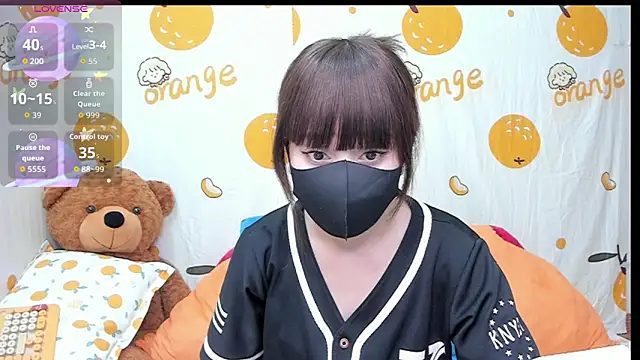 Snapshot of alonelove__ chatting on October 15, 2025, 2:22 am alonelove online show from October 15, 2025, 2:22 am