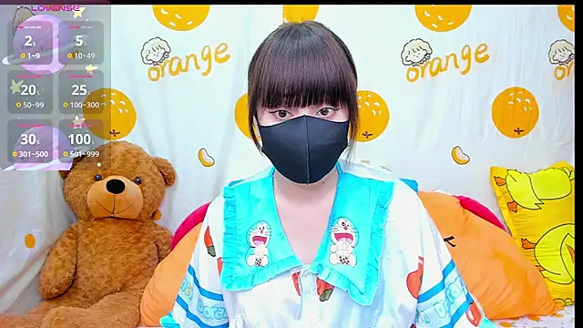 Snapshot of alonelove__ chatting on October 18, 2025, 2:25 am alonelove online show from October 18, 2025, 2:25 am