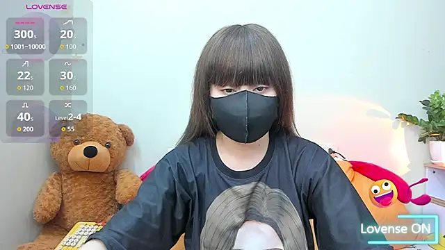 alonelove   online show from June 1, 2026, 2:24 am