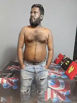 Rayansmith  online show from November 21, 2025, 11:47 pm