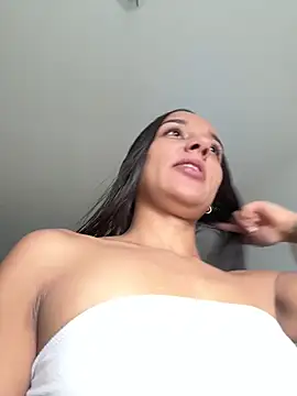 Snapshot of dominantandsubmissiveshow chatting on January 3, 2025, 6:24 pm dominantandsubmissiveshow online show from January 3, 2025, 6:24 pm