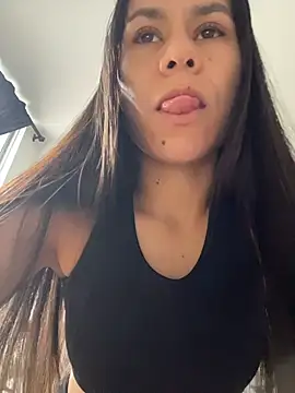 Snapshot of dominantandsubmissiveshow chatting on November 24, 2025, 9:14 pm dominantandsubmissiveshow online show from November 24, 2025, 9:14 pm