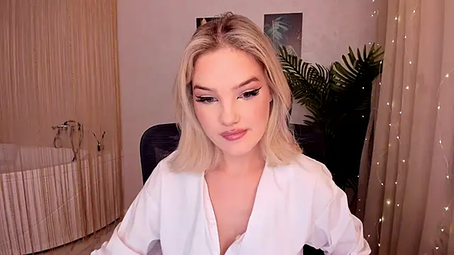 FloweryLove 1 online show from February 27, 2025, 1:38 am