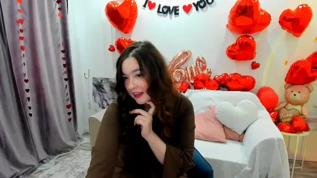 Snapshot of WishToBloom chatting on February 11, 2026, 12:32 pm WishToBloom online show from February 11, 2026, 12:32 pm