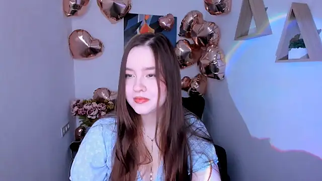 Snapshot of WishToBloom chatting on February 13, 2026, 5:03 am WishToBloom online show from February 13, 2026, 5:03 am