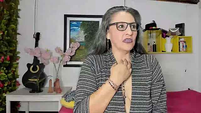 merlyna goldens online show from January 30, 2025, 9:15 am