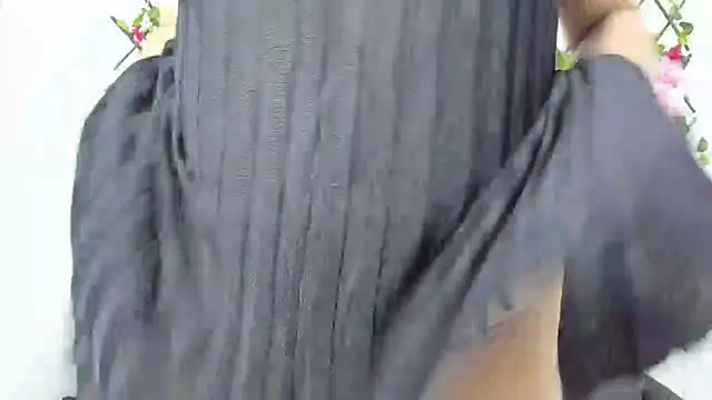 merlyna goldens online show from December 5, 2025, 1:47 am