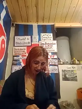 black lady731 online show from May 11, 2026, 1:28 pm